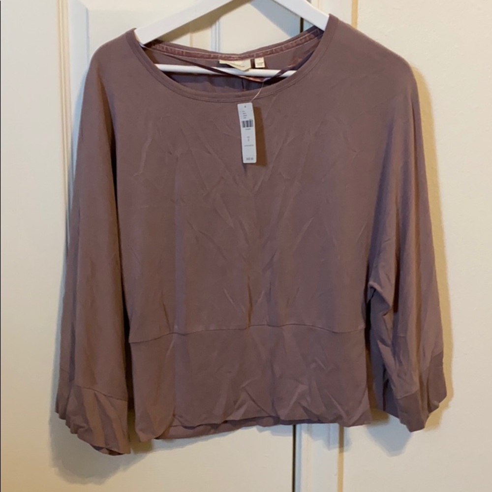 Brown 3/4 sleeve shirt